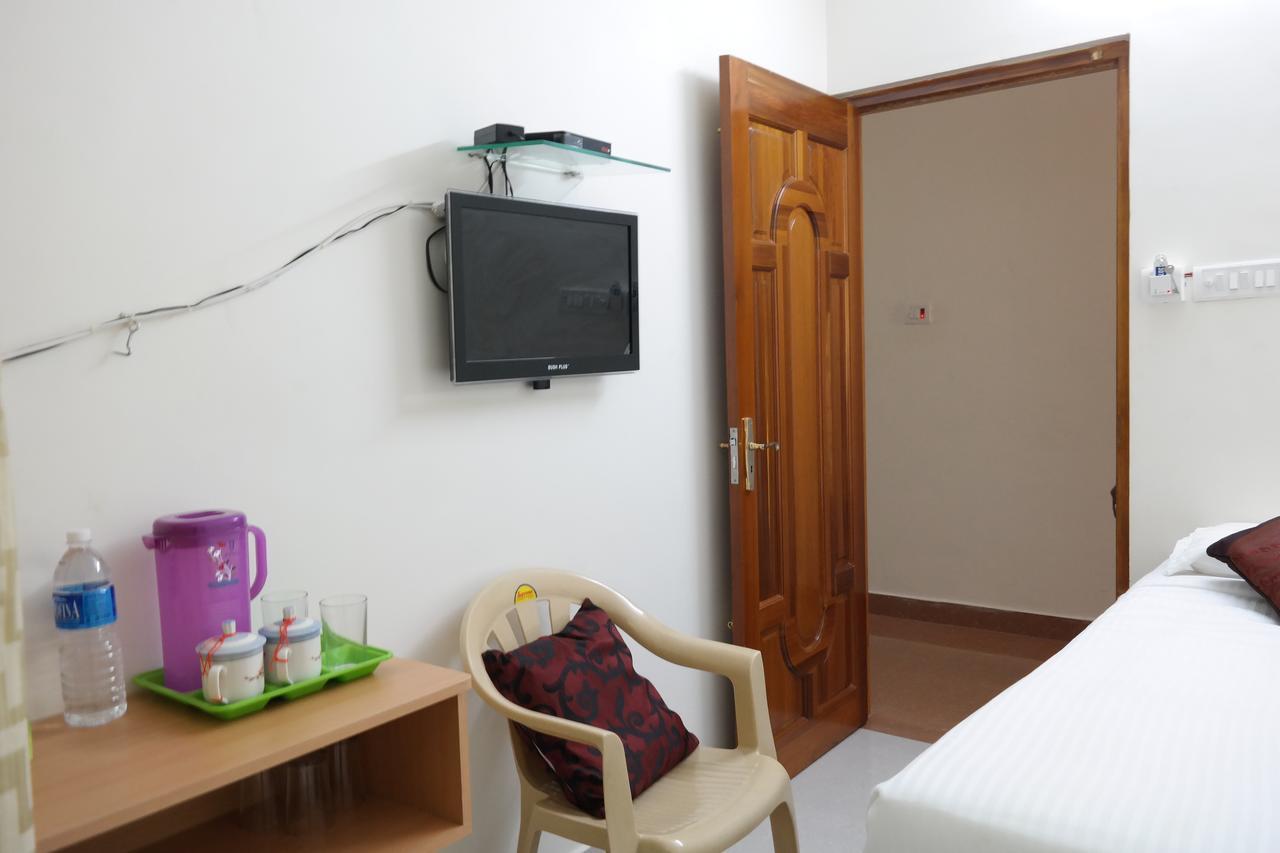 Sakthi Guest House Pondicherry Exterior foto